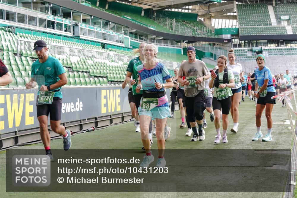 13.09.2026 - 21. swb-Marathon Bremen Michael Burmester http://msf.ph/oto/10431203 13.09.2026 13:28:42 Laufen im Stadion 111, 220, 357, 422, 476, 478, 597, 685, 726, 729, 754, 829, 888, 925, 986, 1079, 1220, 1298, 1325, 1384, 1412, 1496, 1608, 1615, 1741, 1769, 1777, 1958, 1961, 1984, 2236, 2326, 2365, 2436, 2472, 2502, 2574, 2593, 2725, 2740, 2743, 2862, 2868, 2876, 2923, 2924, 2991, 3020, 3061, 3073, 3129, 3154, 3219, 3238, 3274, 3321, 3361, 3589, 3592, 3594, 3595, 3605, 3678, 3694, 3755, 3758, 3798, 3826, 3853, 3885, 3907, 3953, 3965, 3971, 3978, 3987, 4011, 4108, 4238, 4457, 4660 meine-sportfotos.de