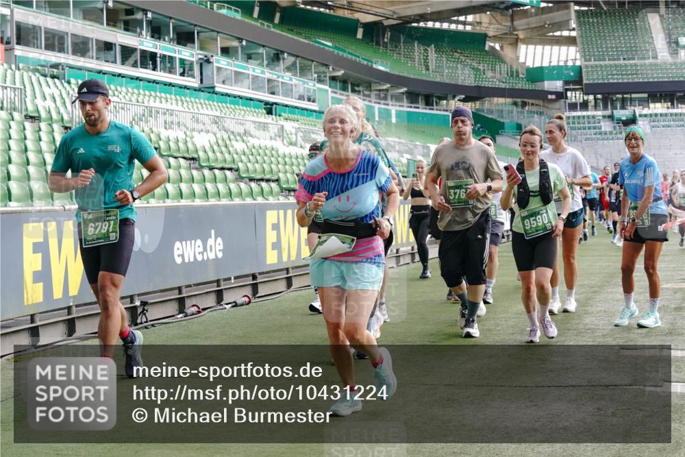 13.09.2026 - 21. swb-Marathon Bremen Michael Burmester http://msf.ph/oto/10431224 13.09.2026 13:28:42 Laufen im Stadion 111, 220, 357, 422, 476, 478, 597, 685, 726, 729, 754, 829, 888, 925, 986, 1079, 1220, 1298, 1325, 1384, 1412, 1496, 1608, 1615, 1741, 1769, 1777, 1958, 1961, 1984, 2236, 2326, 2365, 2436, 2472, 2502, 2574, 2593, 2725, 2740, 2743, 2862, 2868, 2876, 2923, 2924, 2991, 3020, 3061, 3073, 3129, 3154, 3219, 3238, 3274, 3321, 3361, 3589, 3592, 3594, 3595, 3605, 3678, 3694, 3755, 3758, 3798, 3826, 3853, 3885, 3907, 3953, 3965, 3971, 3978, 3987, 4011, 4108, 4238, 4457, 4660 meine-sportfotos.de