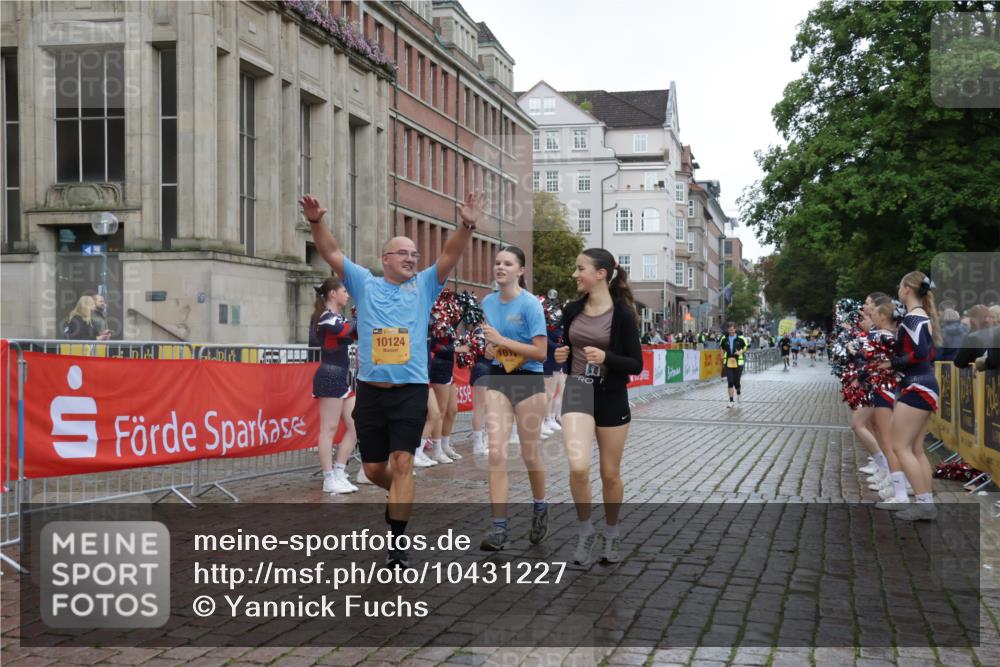13.09.2026 - Kiel Lauf Yannick Fuchs http://msf.ph/oto/10431227 13.09.2026 11:15:33 Ziel 155, 1246, 3087, 5327, 11871, 12831, 12832, 12833, 12834, 2092, 2401, 10116, 10124, 2414, 4309, 4571, 9175, 9708, 9273, 10116, 10124 meine-sportfotos.de