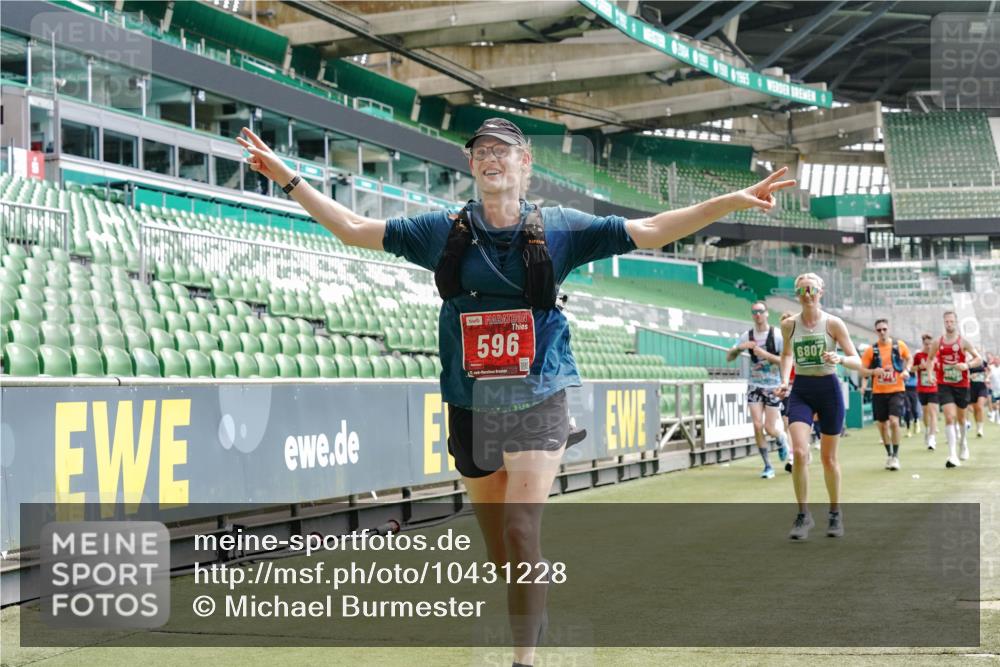 13.09.2026 - 21. swb-Marathon Bremen Michael Burmester http://msf.ph/oto/10431228 13.09.2026 13:04:09 Laufen im Stadion 178, 209, 210, 488, 534, 565, 596, 725, 762, 881, 940, 1014, 1239, 1307, 1343, 1373, 1456, 1458, 1460, 1479, 1611, 1649, 1653, 1656, 1687, 1771, 1941, 2023, 2223, 2276, 2369, 2421, 2430, 2434, 2452, 2513, 2625, 2723, 2779, 2851, 2867, 2872, 2891, 2900, 2910, 2919, 2934, 2957, 2977, 3028, 3114, 3135, 3217, 3320, 3360, 3402, 3419, 3425, 3454, 3460, 3496, 3510, 3521, 3576, 3579, 3585, 3597, 3618, 3796, 3846, 3859, 3909, 3938, 3970, 3983, 4077, 4133, 242 meine-sportfotos.de