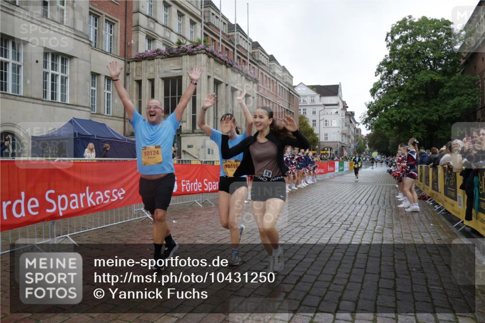 13.09.2026 - Kiel Lauf Yannick Fuchs http://msf.ph/oto/10431250 13.09.2026 11:15:34 Ziel 155, 1246, 3087, 5327, 11871, 12831, 12832, 12833, 12834, 155, 2092, 2401, 10116, 10124, 2414, 4309, 4571, 9175, 9708, 10116, 10124 meine-sportfotos.de