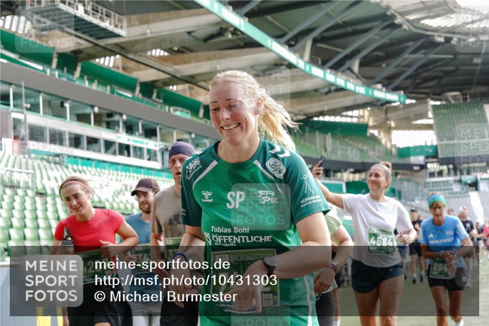 13.09.2026 - 21. swb-Marathon Bremen Michael Burmester http://msf.ph/oto/10431303 13.09.2026 13:28:45 Laufen im Stadion 111, 220, 357, 422, 476, 478, 597, 685, 726, 729, 754, 829, 888, 925, 986, 1079, 1220, 1298, 1325, 1384, 1496, 1608, 1615, 1741, 1769, 1777, 1958, 1984, 2236, 2326, 2365, 2436, 2472, 2502, 2574, 2593, 2740, 2743, 2862, 2868, 2876, 2924, 2991, 3020, 3061, 3073, 3129, 3154, 3219, 3238, 3274, 3321, 3361, 3589, 3594, 3595, 3605, 3678, 3694, 3755, 3758, 3798, 3826, 3853, 3885, 3907, 3953, 3965, 3971, 3978, 3987, 4011, 4108, 4238, 4457, 4660 meine-sportfotos.de