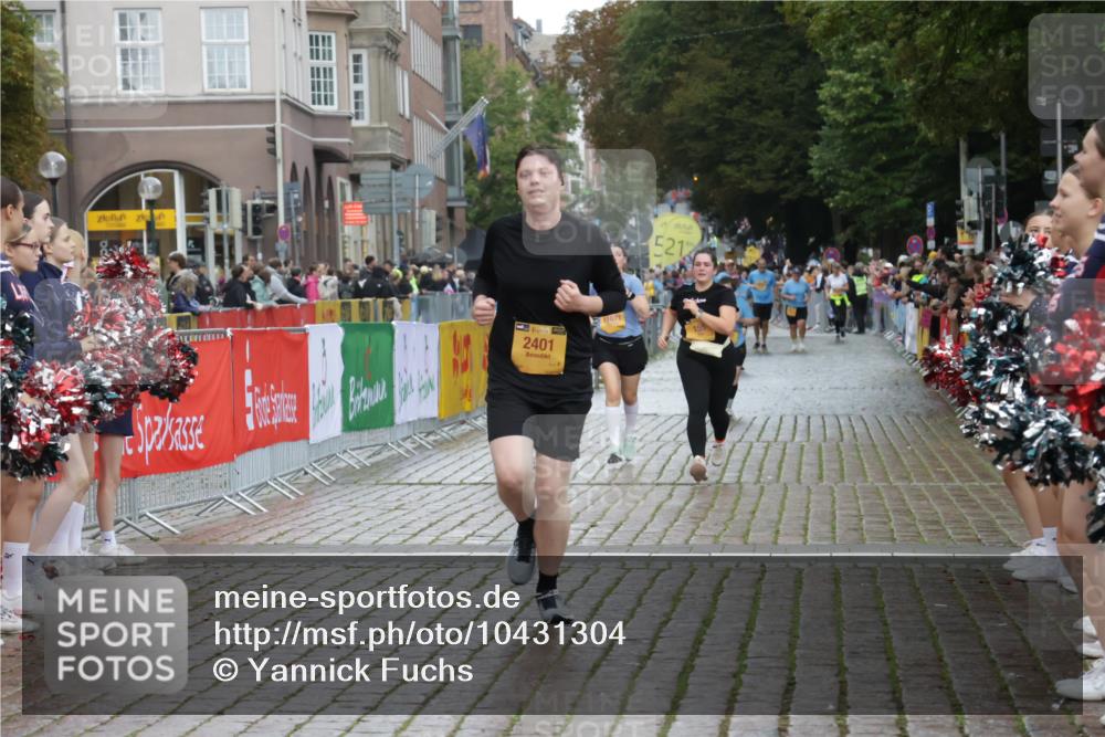 13.09.2026 - Kiel Lauf Yannick Fuchs http://msf.ph/oto/10431304 13.09.2026 11:15:49 Ziel 2414, 4309, 4571, 9175, 9708, 155, 1246, 2401, 3087, 5327, 11871, 12831, 12832, 12833, 12834, 1605, 2511, 3196, 4216, 9204, 9348, 2092 meine-sportfotos.de