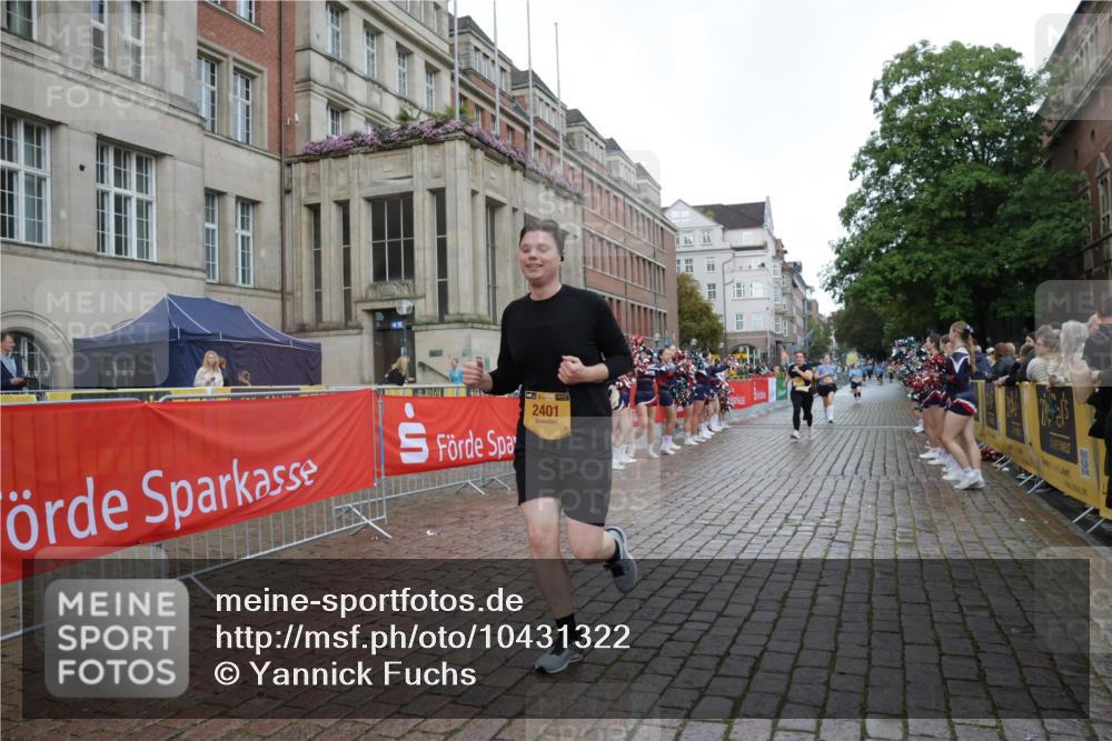 13.09.2026 - Kiel Lauf Yannick Fuchs http://msf.ph/oto/10431322 13.09.2026 11:15:53 Ziel 1605, 2414, 4309, 4571, 9175, 9348, 9708, 155, 1246, 2401, 3087, 5327, 11871, 12831, 12832, 12833, 12834, 1391, 2511, 3196, 4216, 6211, 9204, 9484, 2401 meine-sportfotos.de
