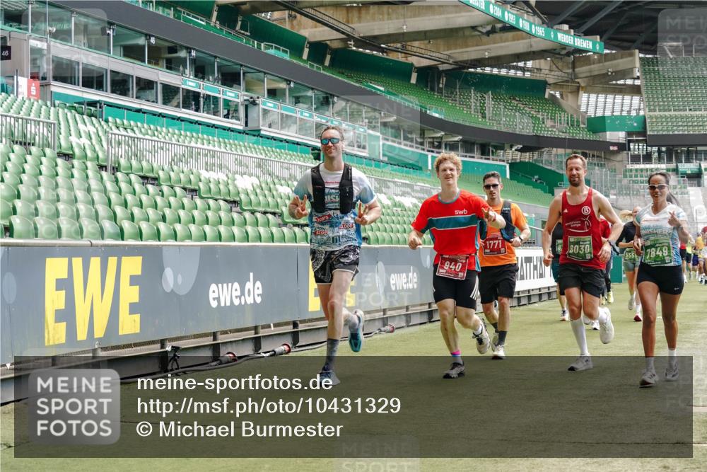 13.09.2026 - 21. swb-Marathon Bremen Michael Burmester http://msf.ph/oto/10431329 13.09.2026 13:04:13 Laufen im Stadion 178, 209, 210, 488, 534, 565, 596, 725, 762, 881, 940, 1014, 1239, 1307, 1343, 1373, 1456, 1458, 1460, 1479, 1611, 1649, 1653, 1656, 1687, 1771, 1780, 1941, 2023, 2223, 2369, 2421, 2430, 2434, 2452, 2513, 2625, 2723, 2851, 2867, 2872, 2891, 2900, 2910, 2919, 2934, 2957, 2977, 3028, 3135, 3217, 3320, 3343, 3360, 3402, 3419, 3425, 3454, 3460, 3510, 3521, 3579, 3585, 3597, 3618, 3796, 3846, 3859, 3909, 3938, 3970, 3983, 4077, 4133, 242 meine-sportfotos.de