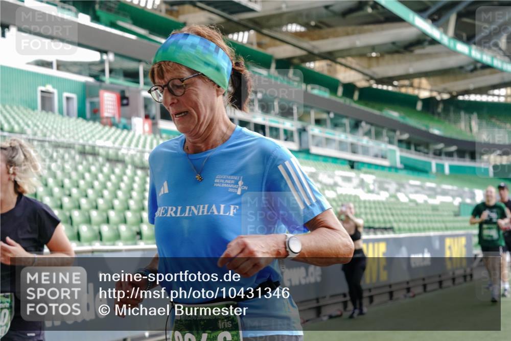 13.09.2026 - 21. swb-Marathon Bremen Michael Burmester http://msf.ph/oto/10431346 13.09.2026 13:28:48 Laufen im Stadion 111, 220, 357, 422, 476, 478, 597, 685, 726, 729, 754, 829, 888, 925, 986, 1079, 1217, 1220, 1270, 1298, 1325, 1384, 1496, 1615, 1741, 1769, 1777, 1958, 1984, 2236, 2326, 2365, 2436, 2472, 2502, 2546, 2574, 2593, 2740, 2743, 2862, 2868, 2876, 2924, 2991, 3020, 3061, 3129, 3154, 3219, 3238, 3274, 3321, 3361, 3589, 3594, 3595, 3605, 3678, 3694, 3755, 3758, 3798, 3826, 3853, 3885, 3907, 3953, 3965, 3971, 3978, 3987, 4011, 4108, 4238, 4457, 4660 meine-sportfotos.de