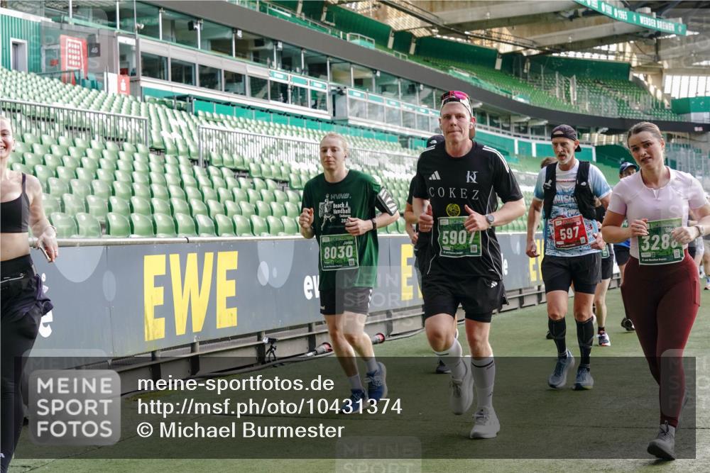 13.09.2026 - 21. swb-Marathon Bremen Michael Burmester http://msf.ph/oto/10431374 13.09.2026 13:28:51 Laufen im Stadion 111, 220, 357, 422, 476, 478, 597, 685, 726, 729, 754, 829, 888, 925, 986, 1079, 1217, 1220, 1270, 1298, 1325, 1384, 1496, 1615, 1741, 1769, 1777, 1958, 1984, 2236, 2326, 2365, 2436, 2472, 2502, 2546, 2574, 2593, 2740, 2743, 2830, 2862, 2868, 2876, 2924, 2991, 3020, 3053, 3061, 3129, 3154, 3219, 3238, 3274, 3321, 3361, 3563, 3589, 3594, 3595, 3605, 3678, 3694, 3755, 3758, 3798, 3826, 3853, 3885, 3907, 3953, 3965, 3971, 3978, 3987, 4011, 4108, 4238, 4457, 4660 meine-sportfotos.de