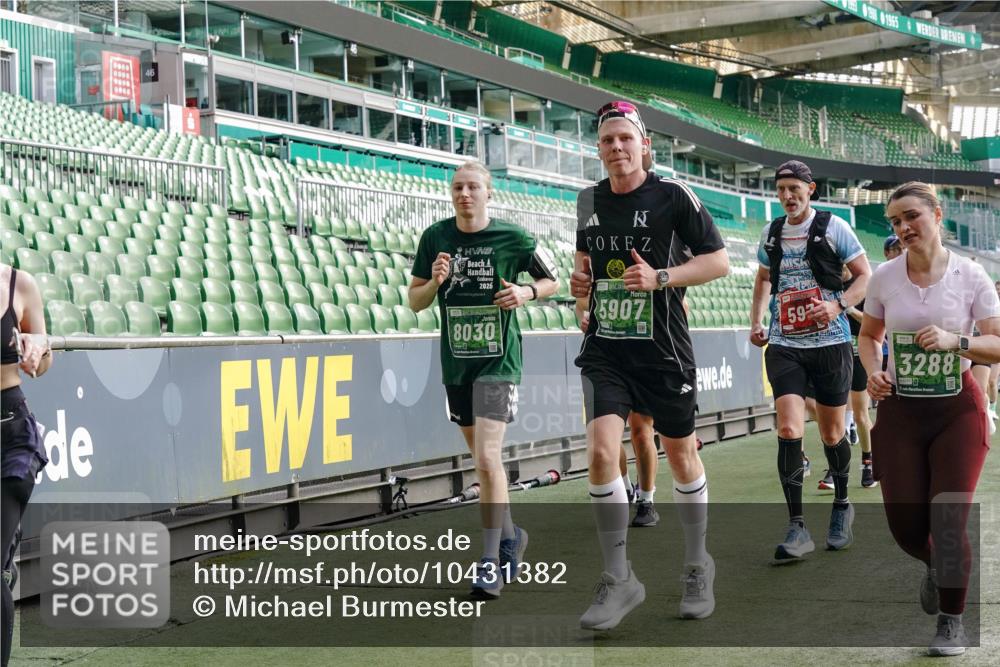 13.09.2026 - 21. swb-Marathon Bremen Michael Burmester http://msf.ph/oto/10431382 13.09.2026 13:28:51 Laufen im Stadion 111, 220, 357, 422, 476, 478, 597, 685, 726, 729, 754, 829, 888, 925, 986, 1079, 1217, 1220, 1270, 1298, 1325, 1384, 1496, 1615, 1741, 1769, 1777, 1958, 1984, 2236, 2326, 2365, 2436, 2472, 2502, 2546, 2574, 2593, 2740, 2743, 2830, 2862, 2868, 2876, 2924, 2991, 3020, 3053, 3061, 3129, 3154, 3219, 3238, 3274, 3321, 3361, 3563, 3589, 3594, 3595, 3605, 3678, 3694, 3755, 3758, 3798, 3826, 3853, 3885, 3907, 3953, 3965, 3971, 3978, 3987, 4011, 4108, 4238, 4457, 4660 meine-sportfotos.de