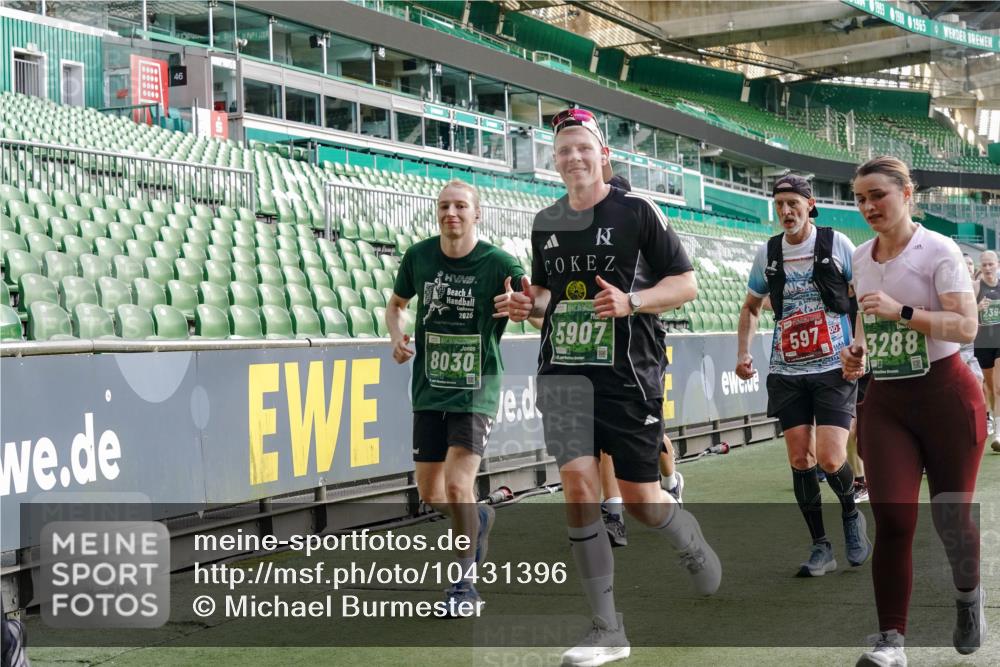 13.09.2026 - 21. swb-Marathon Bremen Michael Burmester http://msf.ph/oto/10431396 13.09.2026 13:28:51 Laufen im Stadion 111, 220, 357, 422, 476, 478, 597, 685, 726, 729, 754, 829, 888, 925, 986, 1079, 1217, 1220, 1270, 1298, 1325, 1384, 1496, 1615, 1741, 1769, 1777, 1958, 1984, 2236, 2326, 2365, 2436, 2472, 2502, 2546, 2574, 2593, 2740, 2743, 2830, 2862, 2868, 2876, 2924, 2991, 3020, 3053, 3061, 3129, 3154, 3219, 3238, 3274, 3321, 3361, 3563, 3589, 3594, 3595, 3605, 3678, 3694, 3755, 3758, 3798, 3826, 3853, 3885, 3907, 3953, 3965, 3971, 3978, 3987, 4011, 4108, 4238, 4457, 4660 meine-sportfotos.de
