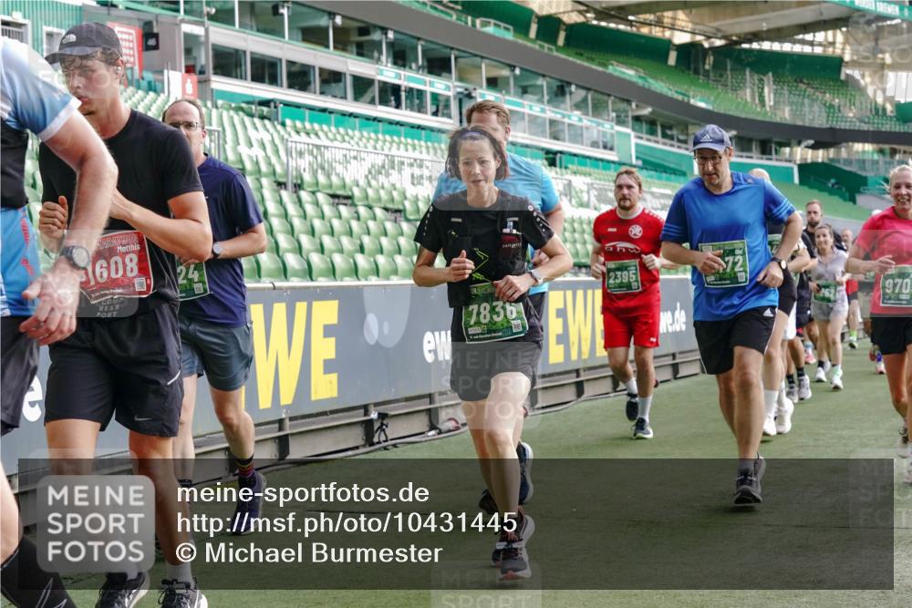 13.09.2026 - 21. swb-Marathon Bremen Michael Burmester http://msf.ph/oto/10431445 13.09.2026 13:28:53 Laufen im Stadion 111, 220, 357, 422, 476, 478, 597, 685, 726, 729, 754, 829, 888, 925, 986, 1079, 1217, 1220, 1270, 1298, 1325, 1384, 1496, 1615, 1741, 1769, 1777, 1958, 1984, 2236, 2238, 2326, 2365, 2436, 2472, 2502, 2546, 2574, 2593, 2740, 2743, 2830, 2862, 2868, 2876, 2924, 2991, 3020, 3053, 3061, 3129, 3154, 3219, 3238, 3274, 3321, 3361, 3563, 3589, 3594, 3595, 3605, 3678, 3694, 3755, 3758, 3798, 3826, 3853, 3885, 3907, 3953, 3965, 3971, 3978, 3987, 4011, 4108, 4238, 4457, 4660 meine-sportfotos.de