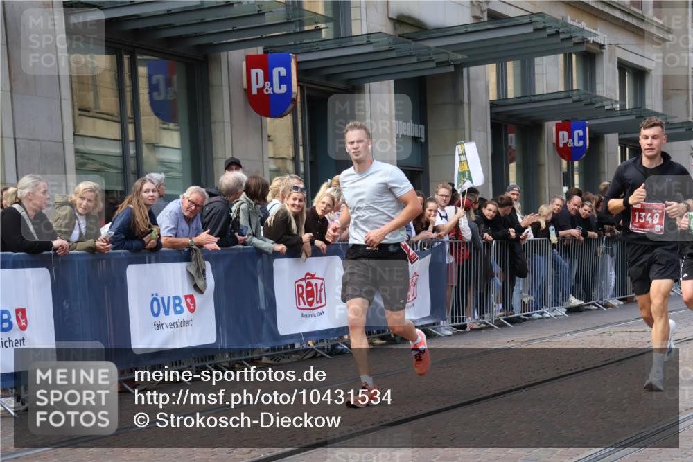 13.09.2026 - 21. swb-Marathon Bremen Strokosch-Dieckow http://msf.ph/oto/10431534 13.09.2026 13:11:23 Ziel 382, 826, 4368, 4651, 5585, 6059, 6668, 7109, 8982, 8996, 9398, 13055, 335, 1349, 2087, 3440, 3448, 3484, 3647, 3899, 4429, 6274, 6471, 8183, 8474, 9291, 9410, 9618, 9762 meine-sportfotos.de