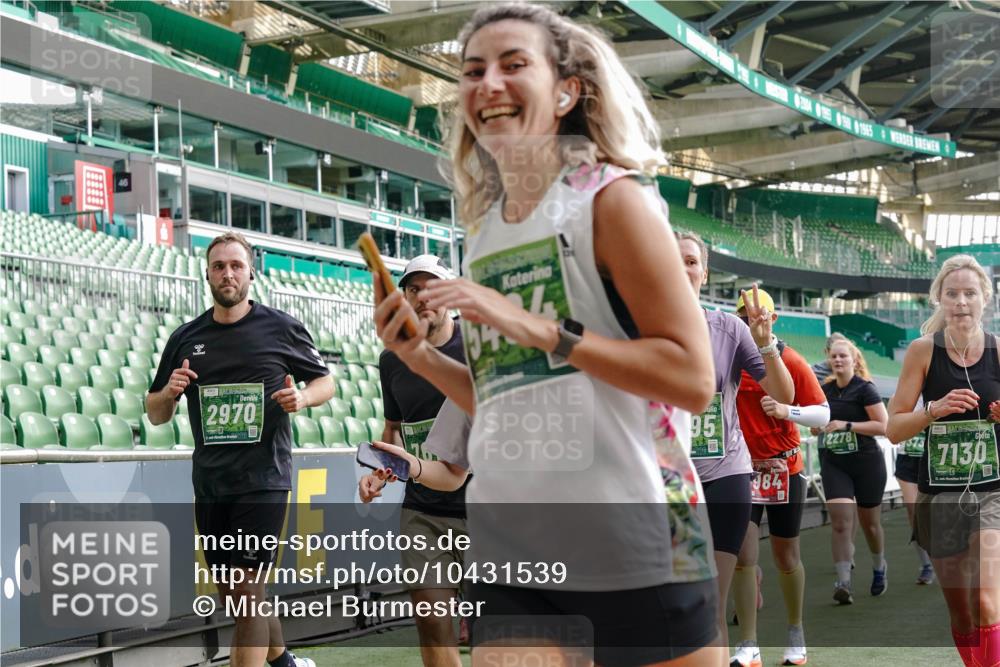 13.09.2026 - 21. swb-Marathon Bremen Michael Burmester http://msf.ph/oto/10431539 13.09.2026 13:28:59 Laufen im Stadion 111, 171, 220, 422, 476, 478, 685, 726, 729, 754, 829, 888, 925, 986, 1079, 1217, 1220, 1242, 1270, 1298, 1325, 1384, 1496, 1615, 1741, 1777, 1886, 1958, 1984, 2236, 2238, 2326, 2365, 2436, 2472, 2502, 2546, 2574, 2593, 2740, 2743, 2830, 2862, 2868, 2876, 2924, 2991, 3020, 3053, 3061, 3129, 3154, 3238, 3274, 3321, 3361, 3563, 3589, 3594, 3595, 3605, 3678, 3694, 3755, 3758, 3798, 3826, 3853, 3885, 3898, 3953, 3965, 3971, 3987, 4011, 4108, 4238, 4457, 4660 meine-sportfotos.de