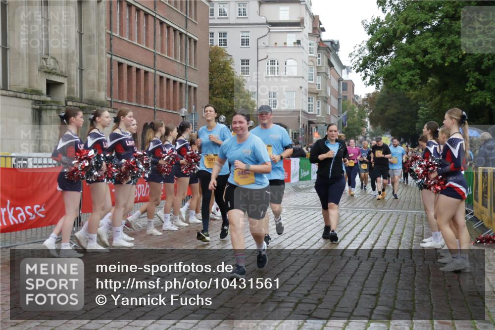 13.09.2026 - Kiel Lauf Yannick Fuchs http://msf.ph/oto/10431561 13.09.2026 11:16:43 Ziel 1925, 6977, 8964, 10554, 11584, 11926, 644, 1391, 2822, 5714, 5732, 5808, 6170, 6211, 6999, 9035, 9173, 9484, 9593, 11230, 11678, 11679, 11680, 12273, 12274, 12275, 12556, 608, 2050, 3995, 7800, 8630, 12226, 12370, 2511, 3196, 4216, 9484 meine-sportfotos.de
