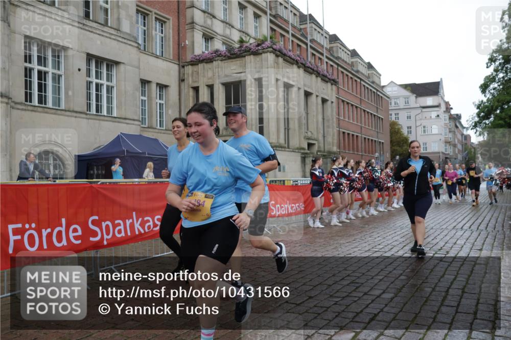 13.09.2026 - Kiel Lauf Yannick Fuchs http://msf.ph/oto/10431566 13.09.2026 11:16:46 Ziel 1925, 2050, 6977, 8630, 8964, 10554, 11584, 11926, 12226, 644, 1391, 2822, 5714, 5732, 5808, 6170, 6211, 6999, 9035, 9173, 9484, 9593, 11230, 11678, 11679, 11680, 12273, 12274, 12275, 12556, 608, 3995, 7800, 7880, 9428, 12370, 1391, 2511, 3196, 6211, 9484, 12556 meine-sportfotos.de