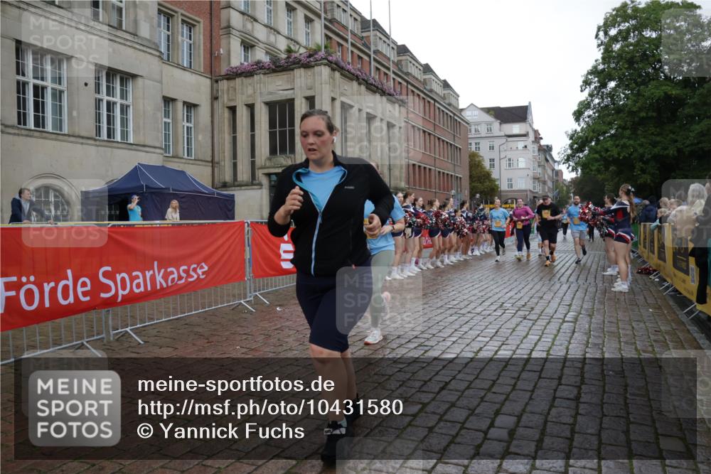 13.09.2026 - Kiel Lauf Yannick Fuchs http://msf.ph/oto/10431580 13.09.2026 11:16:48 Ziel 1925, 2050, 6977, 8630, 8964, 10554, 11584, 11926, 12226, 12370, 644, 2822, 5714, 5732, 5808, 6170, 6999, 9035, 9173, 9593, 11230, 11678, 11679, 11680, 12273, 12274, 12275, 12556, 608, 3995, 7800, 7880, 9428, 1391, 2511, 3196, 5714, 6211, 9484, 12556 meine-sportfotos.de