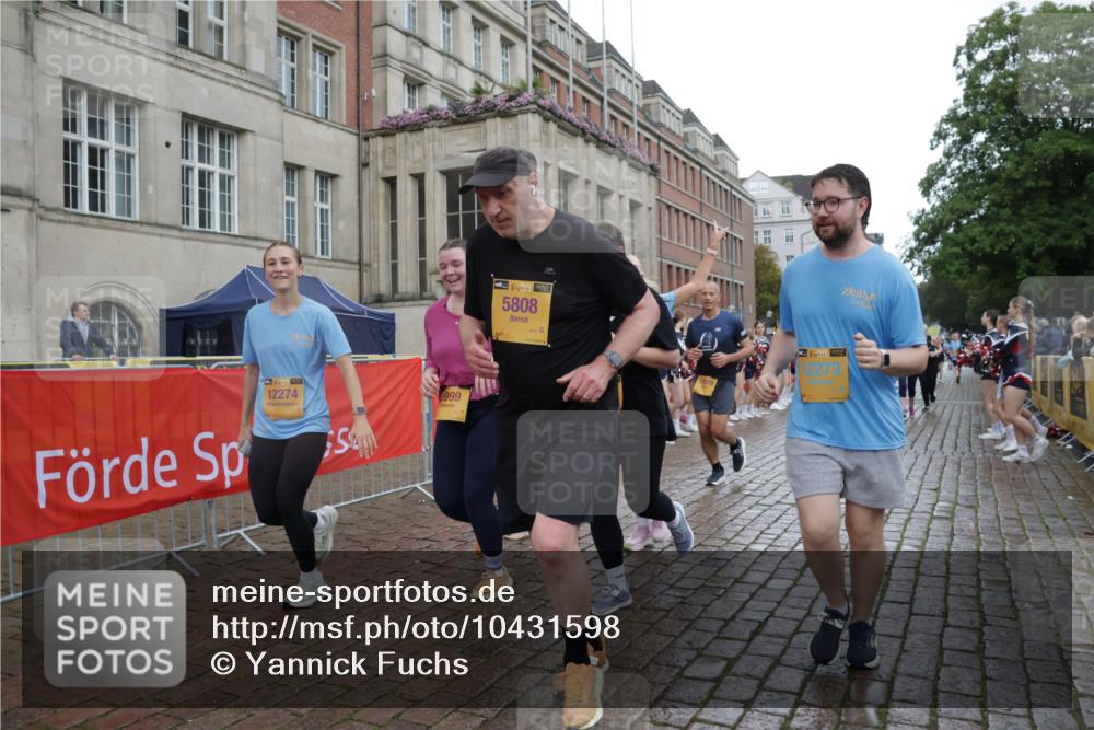 13.09.2026 - Kiel Lauf Yannick Fuchs http://msf.ph/oto/10431598 13.09.2026 11:16:53 Ziel 1925, 2050, 3995, 6977, 8630, 8964, 10554, 11584, 12226, 12370, 644, 2822, 5732, 5808, 6170, 6999, 9035, 9173, 9593, 11230, 11584, 11678, 11679, 11680, 11926, 12273, 12274, 12275, 608, 7800, 7880, 9428, 1391, 5714, 5808, 6211, 6999, 9484, 11678, 11679, 11680, 12273, 12274, 12275, 12556 meine-sportfotos.de