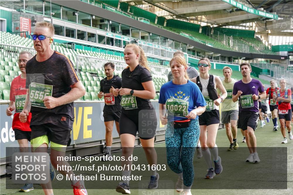 13.09.2026 - 21. swb-Marathon Bremen Michael Burmester http://msf.ph/oto/10431603 13.09.2026 13:29:02 Laufen im Stadion 111, 171, 220, 422, 476, 478, 685, 726, 729, 754, 829, 888, 925, 986, 1079, 1217, 1220, 1242, 1270, 1298, 1325, 1384, 1496, 1615, 1741, 1777, 1886, 1958, 1984, 2236, 2238, 2326, 2365, 2436, 2472, 2502, 2546, 2574, 2593, 2740, 2743, 2830, 2862, 2868, 2924, 2991, 3020, 3053, 3061, 3129, 3154, 3238, 3274, 3286, 3321, 3361, 3563, 3589, 3594, 3595, 3605, 3678, 3694, 3755, 3758, 3798, 3826, 3853, 3885, 3898, 3953, 3965, 3971, 3987, 4011, 4108, 4238, 4457, 4660 meine-sportfotos.de