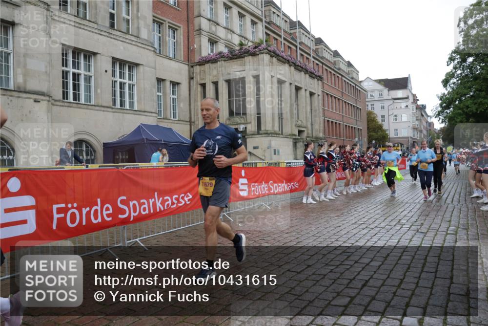 13.09.2026 - Kiel Lauf Yannick Fuchs http://msf.ph/oto/10431615 13.09.2026 11:16:55 Ziel 608, 1925, 2050, 3995, 6977, 7800, 8630, 8964, 10554, 12226, 12370, 644, 2822, 5732, 6170, 6999, 9035, 9173, 9593, 10554, 11230, 11584, 11678, 11679, 11680, 11926, 12275, 7400, 7880, 9428, 5714, 5808, 6999, 11678, 11679, 11680, 12273, 12274, 12275, 12556 meine-sportfotos.de