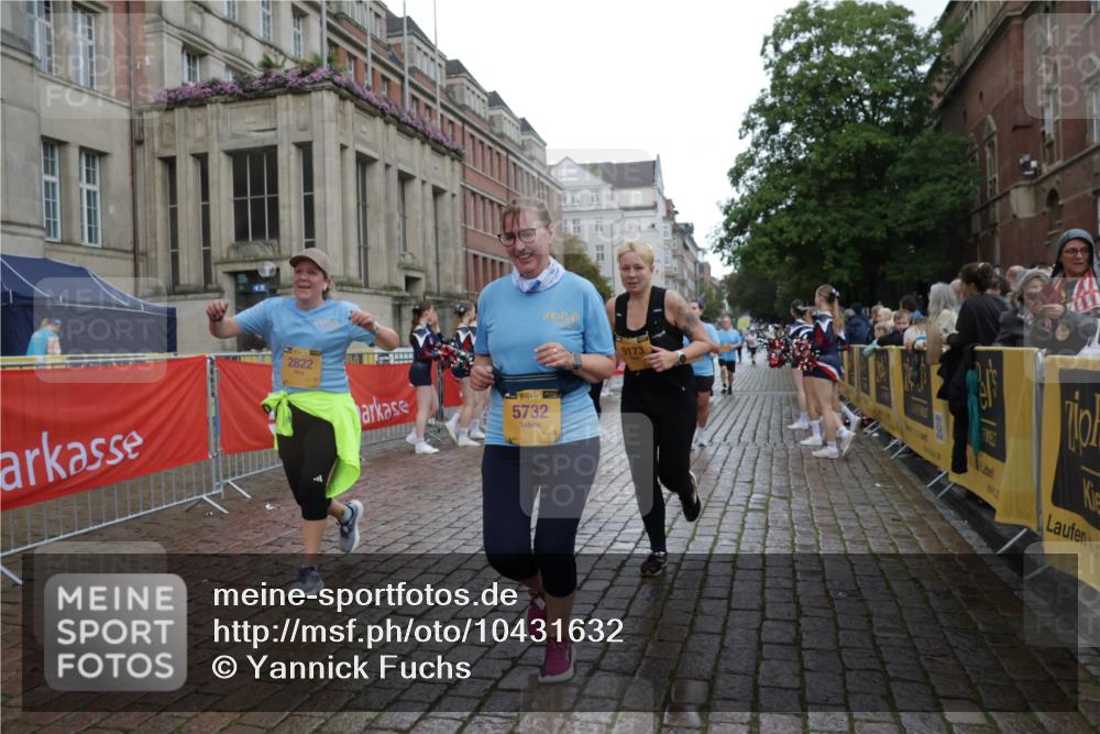 13.09.2026 - Kiel Lauf Yannick Fuchs http://msf.ph/oto/10431632 13.09.2026 11:16:58 Ziel 608, 2050, 3995, 7800, 8630, 12226, 12370, 644, 1925, 2822, 5732, 6170, 6977, 8964, 9035, 9173, 9593, 10554, 11230, 11584, 11926, 7400, 7880, 9428, 2822, 5732, 5808, 6999, 9173, 11678, 11679, 11680, 12273, 12274, 12275 meine-sportfotos.de