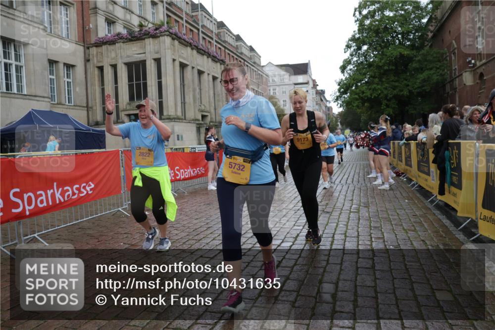 13.09.2026 - Kiel Lauf Yannick Fuchs http://msf.ph/oto/10431635 13.09.2026 11:16:58 Ziel 608, 2050, 3995, 7800, 8630, 12226, 12370, 644, 1925, 2822, 5732, 6170, 6977, 8964, 9035, 9173, 9593, 10554, 11230, 11584, 11926, 7400, 7880, 9428, 2822, 5732, 5808, 6999, 9173, 11678, 11679, 11680, 12273, 12274, 12275 meine-sportfotos.de