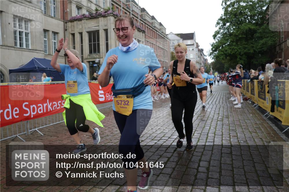 13.09.2026 - Kiel Lauf Yannick Fuchs http://msf.ph/oto/10431645 13.09.2026 11:16:59 Ziel 608, 2050, 3995, 7800, 8630, 12226, 12370, 644, 1925, 2822, 5732, 6170, 6977, 8964, 9035, 9173, 9593, 10554, 11230, 11584, 11926, 7400, 7880, 9428, 2822, 5732, 5808, 6999, 9173, 9593, 11678, 11679, 11680, 12273, 12274, 12275 meine-sportfotos.de