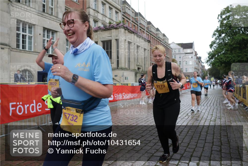 13.09.2026 - Kiel Lauf Yannick Fuchs http://msf.ph/oto/10431654 13.09.2026 11:16:59 Ziel 608, 2050, 3995, 7800, 8630, 12226, 12370, 644, 1925, 2822, 5732, 6170, 6977, 8964, 9035, 9173, 9593, 10554, 11230, 11584, 11926, 7400, 7880, 9428, 2822, 5732, 5808, 6999, 9173, 9593, 11678, 11679, 11680, 12273, 12274, 12275 meine-sportfotos.de