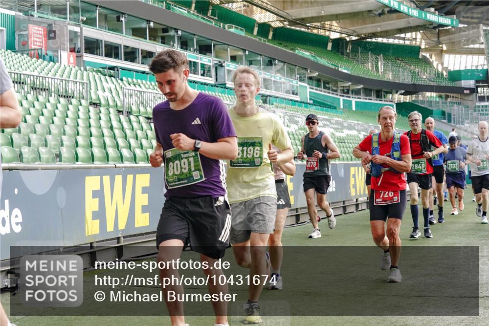 13.09.2026 - 21. swb-Marathon Bremen Michael Burmester http://msf.ph/oto/10431674 13.09.2026 13:29:04 Laufen im Stadion 111, 171, 220, 422, 476, 478, 685, 726, 729, 754, 829, 888, 925, 986, 1079, 1217, 1220, 1242, 1270, 1298, 1325, 1384, 1496, 1615, 1741, 1777, 1886, 1958, 1984, 2236, 2238, 2263, 2326, 2365, 2436, 2472, 2502, 2546, 2574, 2593, 2740, 2743, 2830, 2862, 2868, 2924, 2991, 3020, 3053, 3061, 3129, 3154, 3238, 3274, 3286, 3321, 3361, 3563, 3589, 3594, 3595, 3605, 3678, 3694, 3755, 3758, 3798, 3826, 3853, 3885, 3898, 3953, 3965, 3971, 3987, 4011, 4108, 4238, 4457, 4660 meine-sportfotos.de