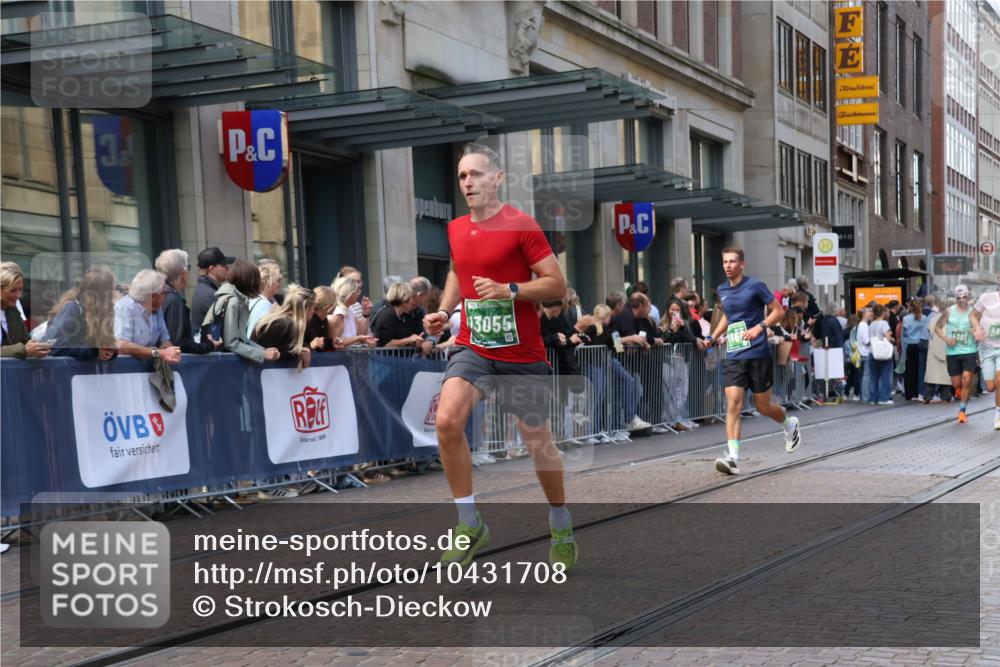 13.09.2026 - 21. swb-Marathon Bremen Strokosch-Dieckow http://msf.ph/oto/10431708 13.09.2026 13:11:30 Ziel 826, 863, 2444, 4368, 4651, 4698, 5521, 5585, 5893, 6059, 6668, 8996, 9398, 13055, 382, 1349, 2087, 3440, 3448, 3899, 4429, 6274, 7109, 8474, 8982, 9291, 9618, 9762 meine-sportfotos.de