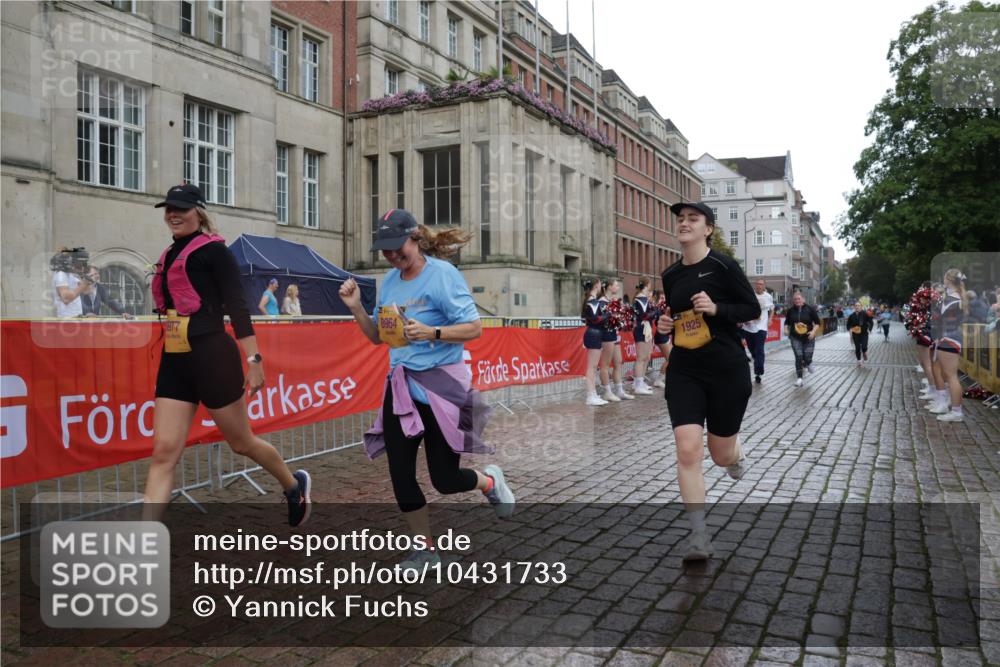 13.09.2026 - Kiel Lauf Yannick Fuchs http://msf.ph/oto/10431733 13.09.2026 11:17:20 Ziel 7400, 9570, 608, 1925, 2050, 3995, 6977, 7800, 7880, 8630, 8964, 9428, 10554, 12226, 12370, 7720, 1925, 6977, 8964, 10554, 11584, 11926 meine-sportfotos.de
