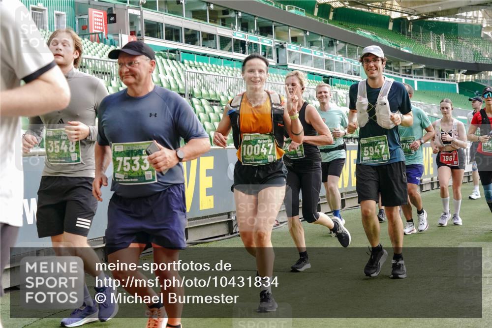 13.09.2026 - 21. swb-Marathon Bremen Michael Burmester http://msf.ph/oto/10431834 13.09.2026 13:29:11 Laufen im Stadion 111, 171, 220, 422, 476, 478, 685, 729, 754, 767, 829, 888, 925, 986, 1079, 1217, 1220, 1242, 1270, 1298, 1325, 1384, 1496, 1615, 1633, 1634, 1741, 1777, 1886, 1958, 1984, 2238, 2263, 2326, 2365, 2436, 2449, 2472, 2502, 2546, 2574, 2593, 2738, 2740, 2743, 2830, 2862, 2868, 2924, 2991, 3020, 3053, 3061, 3129, 3154, 3238, 3274, 3286, 3321, 3361, 3563, 3589, 3594, 3595, 3605, 3678, 3694, 3755, 3758, 3798, 3826, 3853, 3898, 3953, 3965, 3971, 3987, 4011, 4056, 4108, 4238, 4457 meine-sportfotos.de