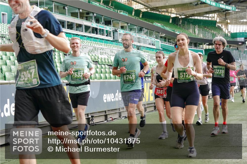 13.09.2026 - 21. swb-Marathon Bremen Michael Burmester http://msf.ph/oto/10431875 13.09.2026 13:29:13 Laufen im Stadion 111, 171, 220, 422, 476, 478, 685, 729, 754, 767, 829, 888, 925, 986, 1079, 1217, 1220, 1242, 1270, 1298, 1325, 1384, 1496, 1615, 1633, 1634, 1741, 1777, 1886, 1958, 1984, 2238, 2263, 2326, 2365, 2436, 2449, 2472, 2502, 2546, 2574, 2593, 2738, 2740, 2743, 2830, 2862, 2868, 2924, 2991, 3020, 3053, 3061, 3129, 3154, 3238, 3274, 3286, 3321, 3361, 3563, 3589, 3594, 3595, 3605, 3678, 3694, 3755, 3758, 3798, 3826, 3853, 3898, 3929, 3953, 3965, 3971, 3987, 4011, 4056, 4108, 4238 meine-sportfotos.de