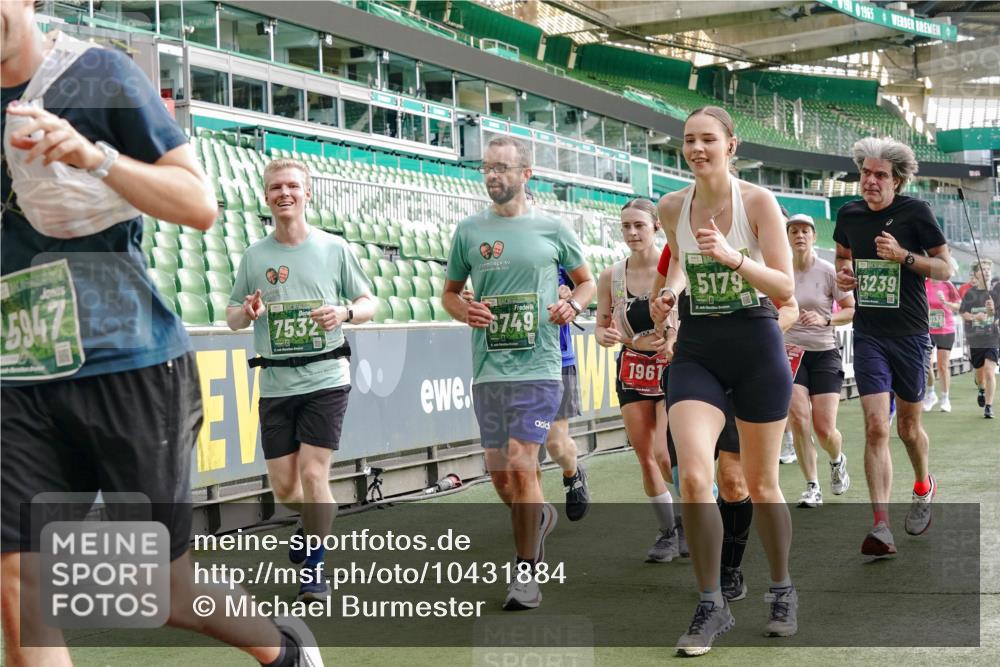 13.09.2026 - 21. swb-Marathon Bremen Michael Burmester http://msf.ph/oto/10431884 13.09.2026 13:29:13 Laufen im Stadion 111, 171, 220, 422, 476, 478, 685, 729, 754, 767, 829, 888, 925, 986, 1079, 1217, 1220, 1242, 1270, 1298, 1325, 1384, 1496, 1615, 1633, 1634, 1741, 1777, 1886, 1958, 1984, 2238, 2263, 2326, 2365, 2436, 2449, 2472, 2502, 2546, 2574, 2593, 2738, 2740, 2743, 2830, 2862, 2868, 2924, 2991, 3020, 3053, 3061, 3129, 3154, 3238, 3274, 3286, 3321, 3361, 3563, 3589, 3594, 3595, 3605, 3678, 3694, 3755, 3758, 3798, 3826, 3853, 3898, 3929, 3953, 3965, 3971, 3987, 4011, 4056, 4108, 4238 meine-sportfotos.de