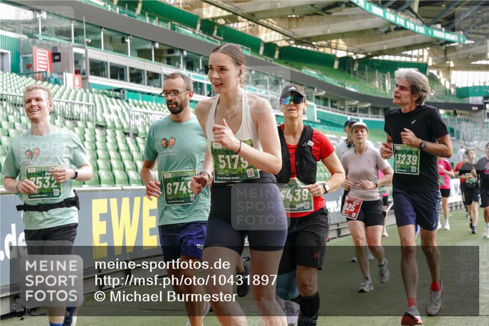 13.09.2026 - 21. swb-Marathon Bremen Michael Burmester http://msf.ph/oto/10431897 13.09.2026 13:29:13 Laufen im Stadion 111, 171, 220, 422, 476, 478, 685, 729, 754, 767, 829, 888, 925, 986, 1079, 1217, 1220, 1242, 1270, 1298, 1325, 1384, 1496, 1615, 1633, 1634, 1741, 1777, 1886, 1958, 1984, 2238, 2263, 2326, 2365, 2436, 2449, 2472, 2502, 2546, 2574, 2593, 2738, 2740, 2743, 2830, 2862, 2868, 2924, 2991, 3020, 3053, 3061, 3129, 3154, 3238, 3274, 3286, 3321, 3361, 3563, 3589, 3594, 3595, 3605, 3678, 3694, 3755, 3758, 3798, 3826, 3853, 3898, 3929, 3953, 3965, 3971, 3987, 4011, 4056, 4108, 4238 meine-sportfotos.de