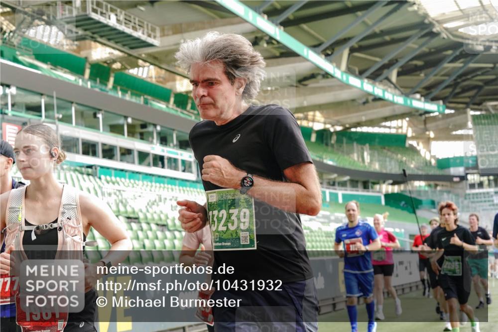 13.09.2026 - 21. swb-Marathon Bremen Michael Burmester http://msf.ph/oto/10431932 13.09.2026 13:29:15 Laufen im Stadion 111, 171, 220, 422, 476, 478, 685, 729, 754, 767, 829, 925, 986, 1079, 1217, 1220, 1242, 1270, 1298, 1325, 1384, 1496, 1615, 1633, 1634, 1741, 1777, 1886, 1958, 2238, 2263, 2326, 2365, 2436, 2449, 2472, 2502, 2546, 2574, 2593, 2738, 2740, 2743, 2830, 2862, 2868, 2924, 2991, 3020, 3053, 3061, 3129, 3154, 3238, 3274, 3286, 3321, 3361, 3563, 3589, 3594, 3595, 3605, 3678, 3694, 3755, 3758, 3798, 3826, 3853, 3898, 3929, 3953, 3965, 3971, 3987, 4011, 4056, 4108, 4238 meine-sportfotos.de