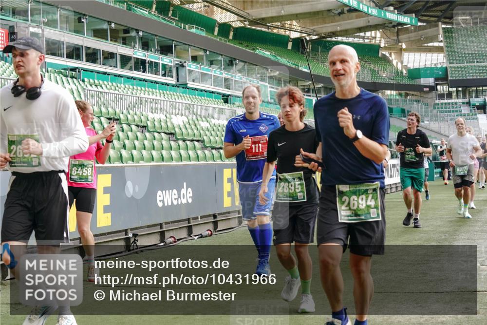 13.09.2026 - 21. swb-Marathon Bremen Michael Burmester http://msf.ph/oto/10431966 13.09.2026 13:29:17 Laufen im Stadion 111, 171, 220, 422, 476, 478, 685, 729, 754, 767, 829, 925, 986, 1079, 1217, 1220, 1242, 1270, 1298, 1325, 1384, 1496, 1615, 1633, 1634, 1741, 1777, 1886, 1958, 1983, 2238, 2263, 2326, 2365, 2436, 2449, 2472, 2502, 2546, 2574, 2593, 2738, 2740, 2743, 2830, 2862, 2868, 2924, 2991, 3020, 3053, 3061, 3129, 3154, 3238, 3274, 3286, 3321, 3361, 3563, 3589, 3594, 3595, 3605, 3678, 3694, 3755, 3758, 3798, 3826, 3853, 3898, 3929, 3953, 3965, 3971, 3987, 4011, 4056, 4108, 4238 meine-sportfotos.de