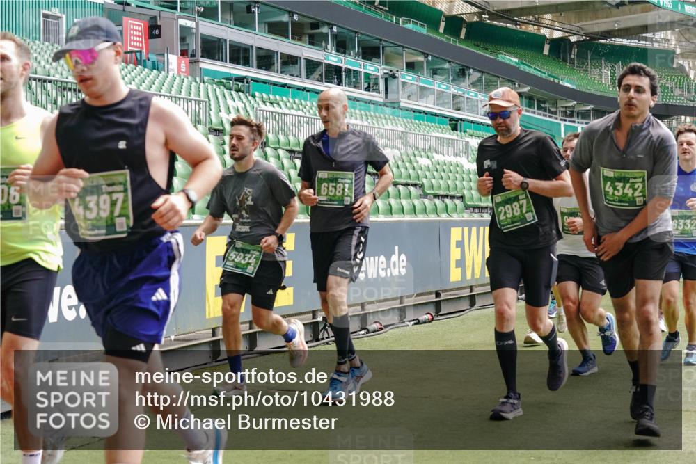 13.09.2026 - 21. swb-Marathon Bremen Michael Burmester http://msf.ph/oto/10431988 13.09.2026 13:04:29 Laufen im Stadion 178, 209, 210, 323, 488, 534, 536, 565, 596, 725, 762, 881, 940, 1014, 1239, 1307, 1343, 1373, 1456, 1458, 1479, 1627, 1649, 1653, 1656, 1687, 1771, 1780, 1914, 1932, 1941, 2023, 2089, 2126, 2223, 2369, 2430, 2434, 2452, 2602, 2625, 2723, 2742, 2764, 2851, 2867, 2872, 2891, 2910, 2919, 2934, 2957, 2959, 2977, 2985, 3028, 3135, 3217, 3320, 3343, 3360, 3402, 3419, 3425, 3454, 3460, 3510, 3521, 3579, 3597, 3618, 3796, 3846, 3859, 3909, 242 meine-sportfotos.de