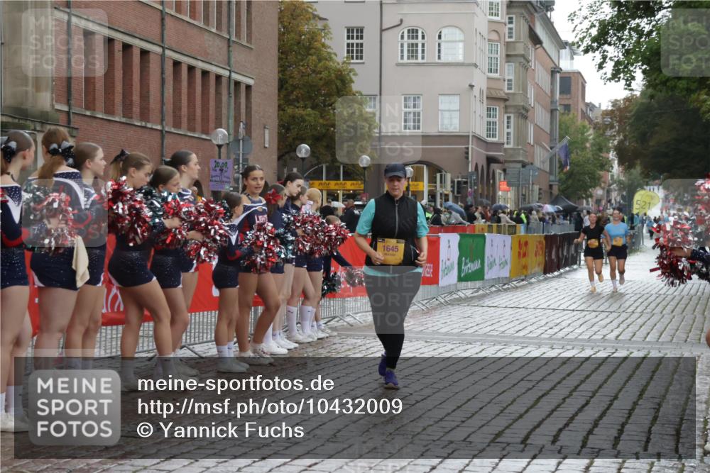 13.09.2026 - Kiel Lauf Yannick Fuchs http://msf.ph/oto/10432009 13.09.2026 11:18:58 Ziel 4035, 9893, 10057, 11039, 1645, 6513, 8171, 8181, 8735, 9103, 11388, 5422, 7298, 8171 meine-sportfotos.de