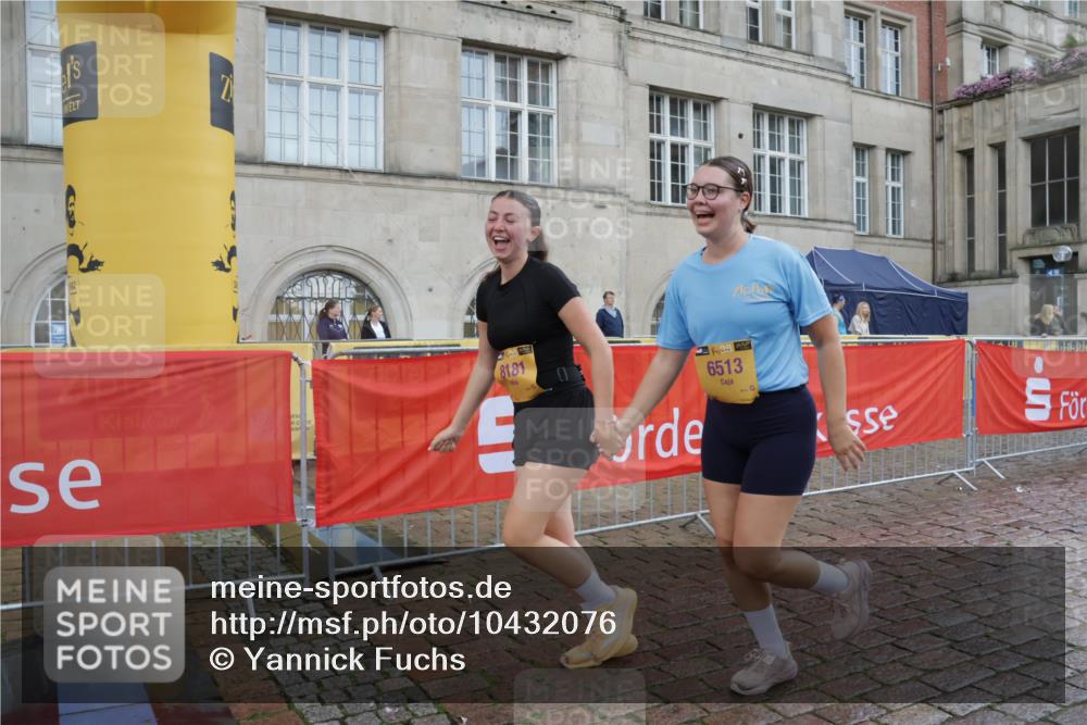 13.09.2026 - Kiel Lauf Yannick Fuchs http://msf.ph/oto/10432076 13.09.2026 11:19:14 Ziel 8735, 9103, 11388, 4035, 6513, 8181, 9893, 10057, 11039, 3505, 4407, 10581, 6513, 8181 meine-sportfotos.de