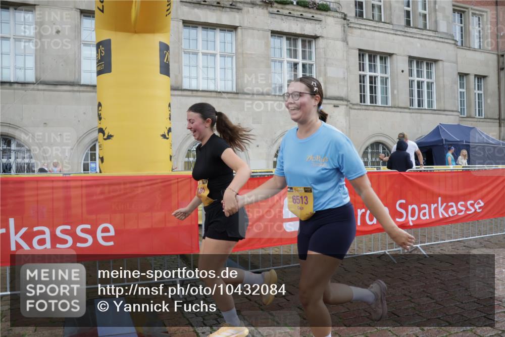 13.09.2026 - Kiel Lauf Yannick Fuchs http://msf.ph/oto/10432084 13.09.2026 11:19:14 Ziel 8735, 9103, 11388, 4035, 6513, 8181, 9893, 10057, 11039, 3505, 4407, 10581, 6513, 8181 meine-sportfotos.de