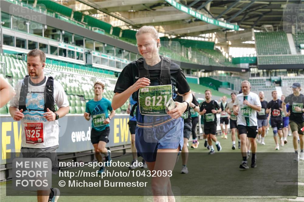 13.09.2026 - 21. swb-Marathon Bremen Michael Burmester http://msf.ph/oto/10432093 13.09.2026 13:29:26 Laufen im Stadion 111, 171, 220, 405, 422, 476, 478, 685, 729, 754, 767, 829, 986, 1079, 1217, 1220, 1242, 1270, 1298, 1325, 1384, 1615, 1633, 1634, 1741, 1777, 1810, 1811, 1886, 1983, 2238, 2263, 2326, 2365, 2436, 2449, 2472, 2546, 2574, 2593, 2615, 2738, 2740, 2743, 2830, 2862, 2868, 2924, 2991, 3020, 3053, 3061, 3129, 3154, 3238, 3274, 3286, 3321, 3361, 3563, 3589, 3594, 3595, 3605, 3678, 3694, 3755, 3758, 3798, 3826, 3853, 3898, 3929, 3953, 3965, 3971, 3987, 4011, 4056, 4108, 4238 meine-sportfotos.de
