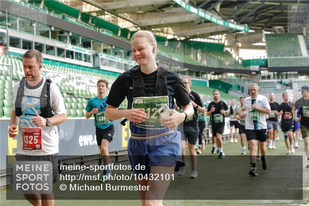 13.09.2026 - 21. swb-Marathon Bremen Michael Burmester http://msf.ph/oto/10432101 13.09.2026 13:29:26 Laufen im Stadion 111, 171, 220, 405, 422, 476, 478, 685, 729, 754, 767, 829, 986, 1079, 1217, 1220, 1242, 1270, 1298, 1325, 1384, 1615, 1633, 1634, 1741, 1777, 1810, 1811, 1886, 1983, 2238, 2263, 2326, 2365, 2436, 2449, 2472, 2546, 2574, 2593, 2615, 2738, 2740, 2743, 2830, 2862, 2868, 2924, 2991, 3020, 3053, 3061, 3129, 3154, 3238, 3274, 3286, 3321, 3361, 3563, 3589, 3594, 3595, 3605, 3678, 3694, 3755, 3758, 3798, 3826, 3853, 3898, 3929, 3953, 3965, 3971, 3987, 4011, 4056, 4108, 4238 meine-sportfotos.de
