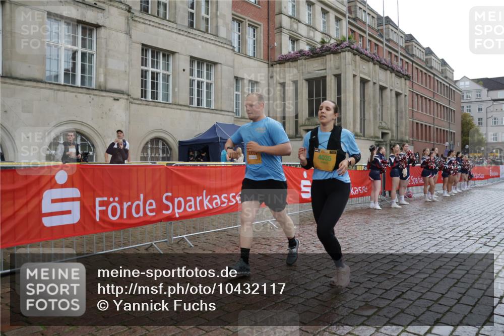 13.09.2026 - Kiel Lauf Yannick Fuchs http://msf.ph/oto/10432117 13.09.2026 11:19:30 Ziel 3505, 4407, 10581, 4035, 8735, 9103, 9893, 10057, 11388, 422, 10951, 4035, 10057, 11039 meine-sportfotos.de