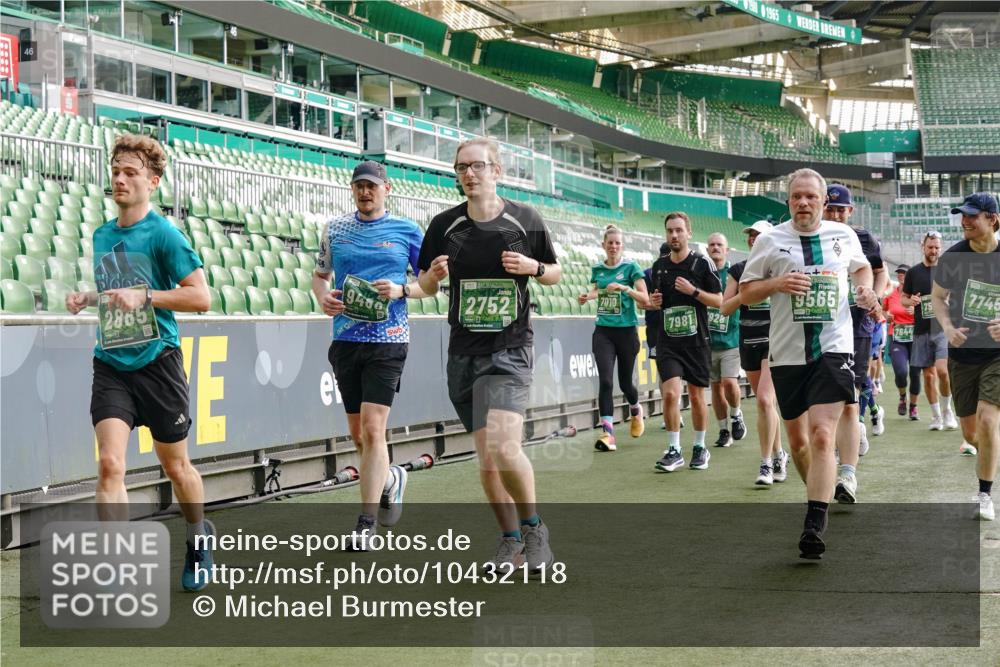 13.09.2026 - 21. swb-Marathon Bremen Michael Burmester http://msf.ph/oto/10432118 13.09.2026 13:29:27 Laufen im Stadion 171, 220, 405, 422, 476, 685, 729, 754, 767, 829, 986, 1079, 1217, 1220, 1242, 1270, 1298, 1325, 1384, 1615, 1633, 1634, 1741, 1777, 1810, 1811, 1886, 1983, 2238, 2263, 2326, 2365, 2436, 2449, 2472, 2546, 2574, 2593, 2615, 2738, 2740, 2743, 2830, 2862, 2868, 2924, 2991, 3020, 3053, 3061, 3129, 3154, 3238, 3274, 3286, 3321, 3361, 3563, 3589, 3594, 3595, 3605, 3678, 3694, 3755, 3758, 3798, 3826, 3853, 3898, 3929, 3953, 3965, 3971, 3987, 4011, 4056, 4108, 4238 meine-sportfotos.de