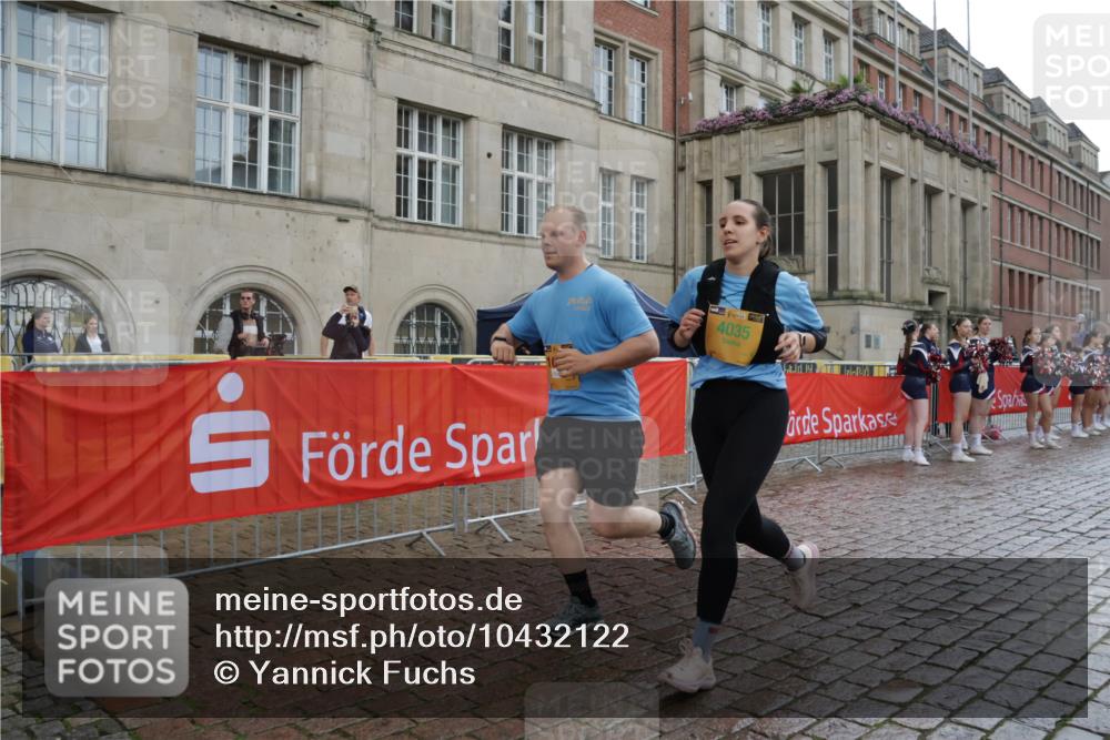 13.09.2026 - Kiel Lauf Yannick Fuchs http://msf.ph/oto/10432122 13.09.2026 11:19:30 Ziel 3505, 4407, 10581, 4035, 8735, 9103, 9893, 10057, 11388, 422, 10951, 4035, 10057, 11039 meine-sportfotos.de