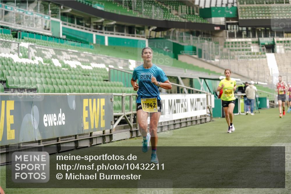 13.09.2026 - 21. swb-Marathon Bremen Michael Burmester http://msf.ph/oto/10432211 13.09.2026 10:23:34 Laufen im Stadion 10235, 10302, 10341, 10441, 10520, 10575, 10592, 10618, 10782, 10926, 10972, 11042, 11127, 11143, 11198, 11201, 11227, 11338, 11373, 11426, 11454, 11628, 11713, 11721, 11779, 11895, 11903, 11944, 12003, 12053, 12144, 12209, 12246, 12339, 12370, 12395, 12404, 12442, 12468, 12469, 12477, 12538, 13507, 13513, 13519, 13520, 13539, 13553, 13556, 13563, 13566, 13580, 13584, 13586, 13587, 13616, 13641, 13642, 10366, 10475, 11481, 11652, 13530, 13541 meine-sportfotos.de