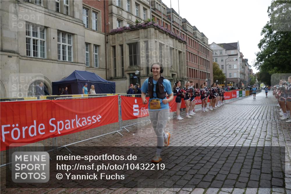 13.09.2026 - Kiel Lauf Yannick Fuchs http://msf.ph/oto/10432219 13.09.2026 11:20:11 Ziel 6116, 422, 562, 3854, 10951, 422, 3505, 10581, 10951 meine-sportfotos.de