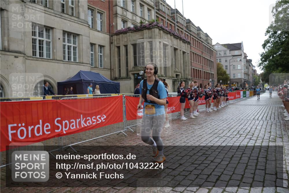 13.09.2026 - Kiel Lauf Yannick Fuchs http://msf.ph/oto/10432224 13.09.2026 11:20:12 Ziel 6116, 562, 3854, 10951, 422, 3505, 10581, 10951 meine-sportfotos.de