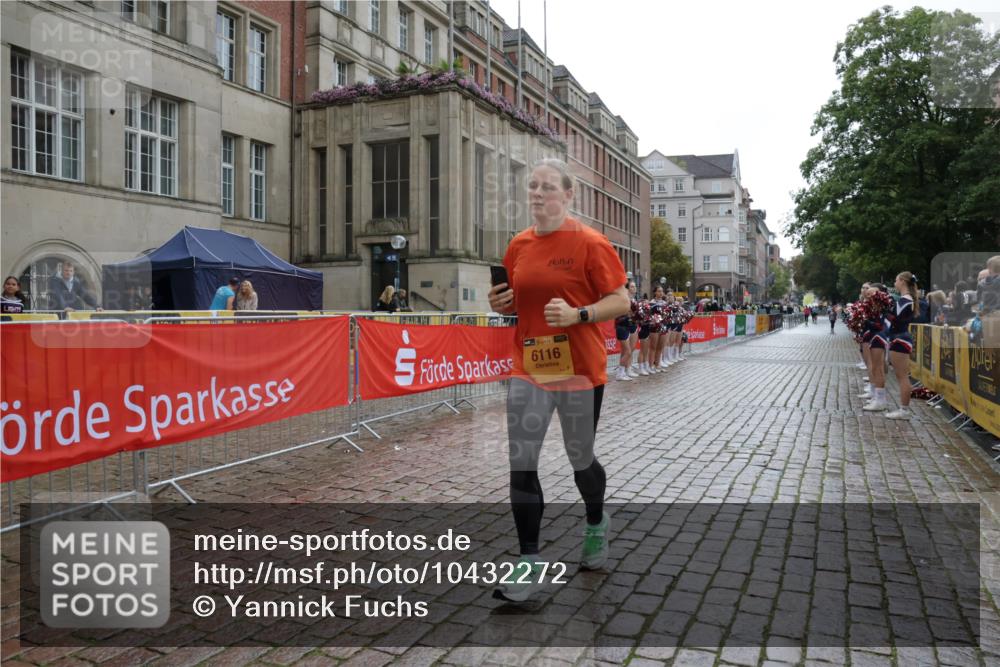 13.09.2026 - Kiel Lauf Yannick Fuchs http://msf.ph/oto/10432272 13.09.2026 11:20:45 Ziel 1677, 2913, 3935, 10950, 4598, 6116, 6116 meine-sportfotos.de