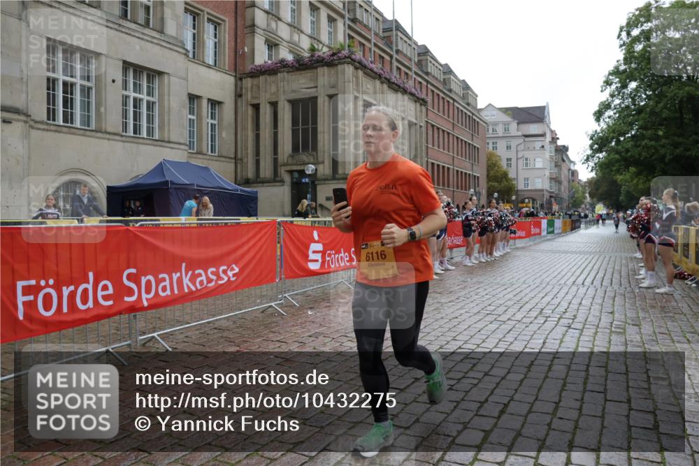 13.09.2026 - Kiel Lauf Yannick Fuchs http://msf.ph/oto/10432275 13.09.2026 11:20:45 Ziel 1677, 2913, 3935, 10950, 4598, 6116, 6116 meine-sportfotos.de
