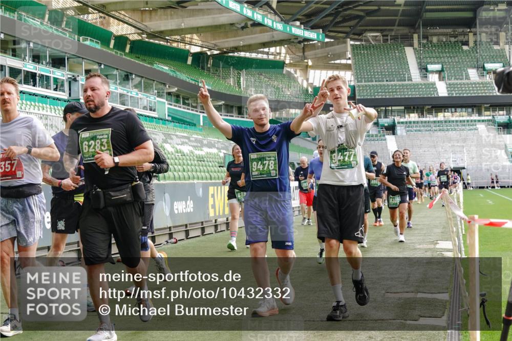 13.09.2026 - 21. swb-Marathon Bremen Michael Burmester http://msf.ph/oto/10432332 13.09.2026 13:29:36 Laufen im Stadion 171, 220, 297, 405, 422, 476, 685, 729, 754, 767, 986, 1079, 1217, 1242, 1270, 1298, 1325, 1384, 1615, 1633, 1634, 1741, 1777, 1810, 1811, 1886, 1983, 2238, 2249, 2263, 2326, 2365, 2436, 2449, 2472, 2546, 2574, 2593, 2615, 2738, 2740, 2743, 2830, 2862, 2868, 2924, 2991, 3020, 3053, 3061, 3129, 3154, 3227, 3238, 3274, 3286, 3321, 3361, 3563, 3589, 3594, 3595, 3605, 3678, 3694, 3755, 3758, 3798, 3826, 3853, 3898, 3929, 3953, 3965, 3971, 3987, 4011, 4056, 4108, 4238 meine-sportfotos.de